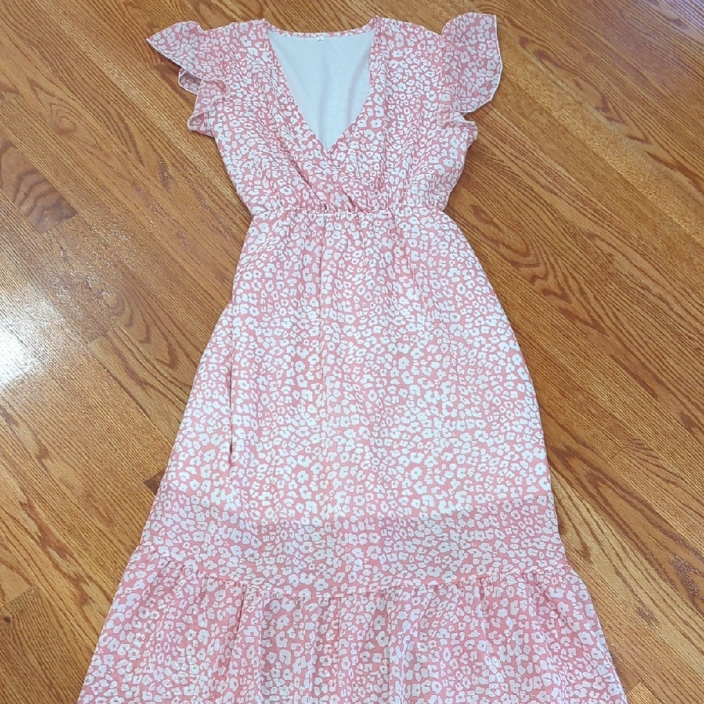 Elegant Pink Ruffle Sleeve Dress